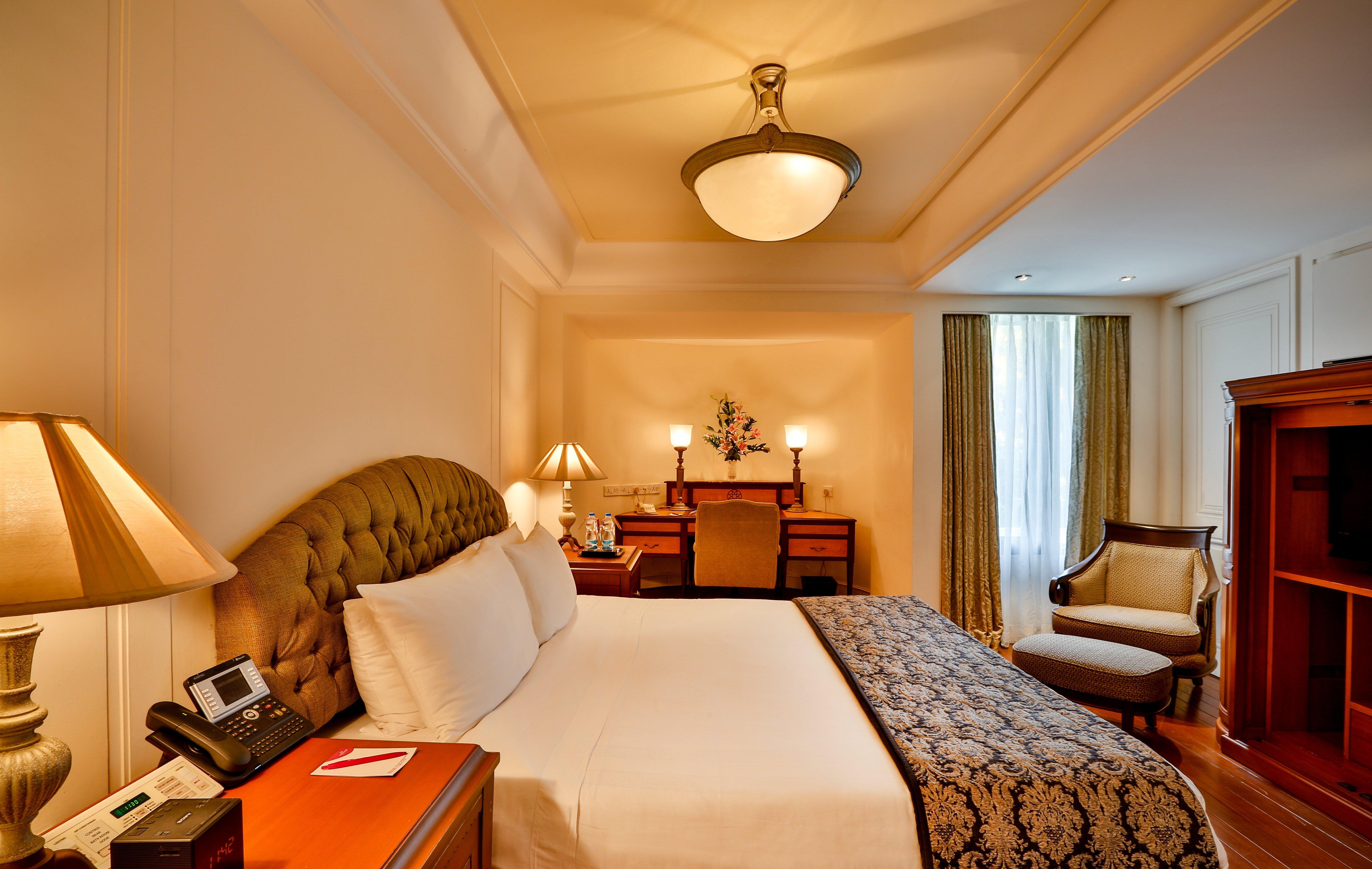 Crowne Plaza Chennai Adyar Park, An Ihg Hotel Экстерьер фото A room at the hotel
