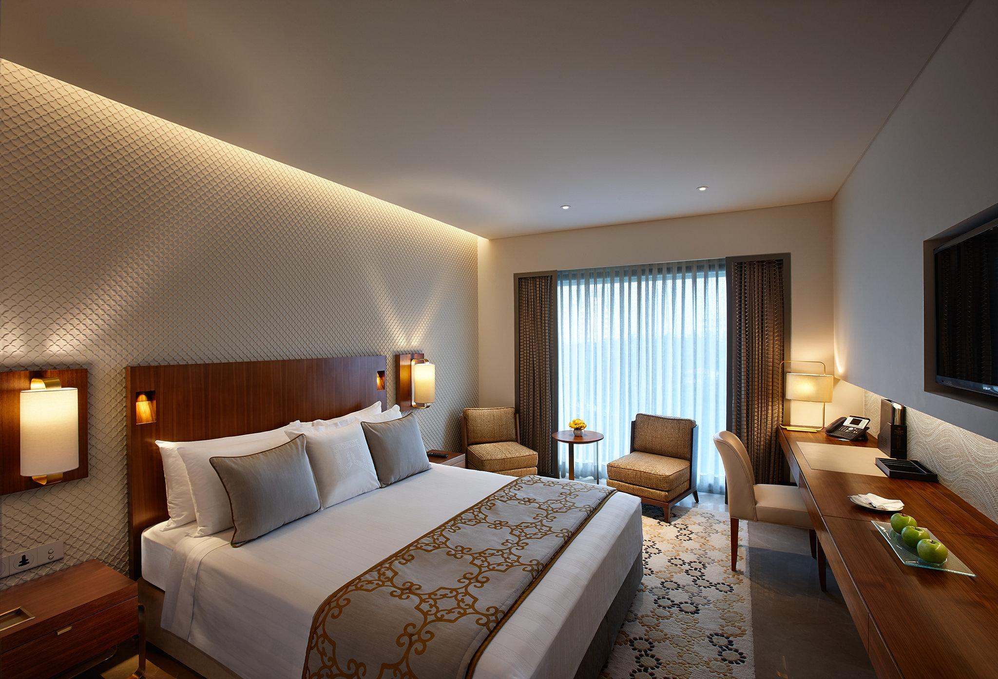 Crowne Plaza Chennai Adyar Park, An Ihg Hotel Экстерьер фото A room at the Taj Bengal