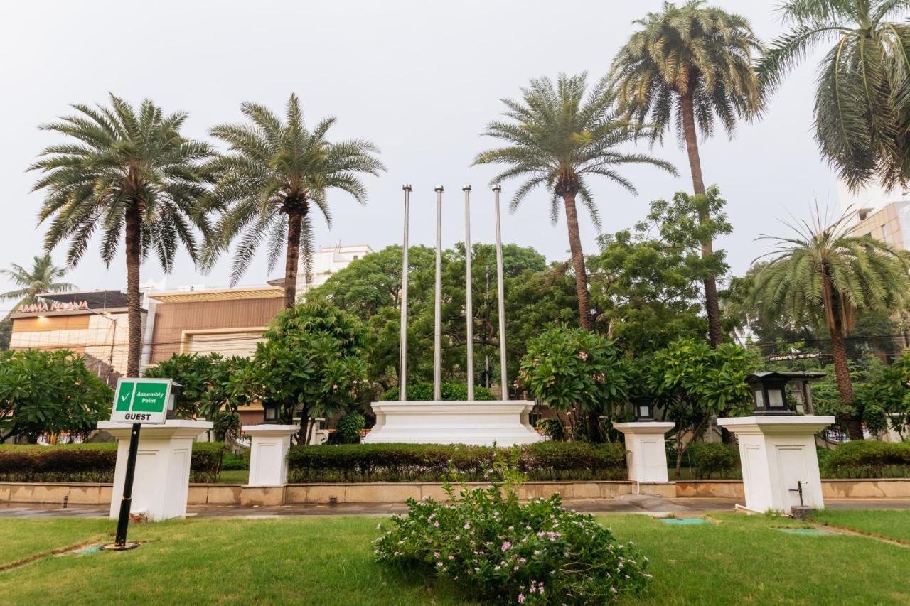 Crowne Plaza Chennai Adyar Park, An Ihg Hotel Экстерьер фото The University of Hail